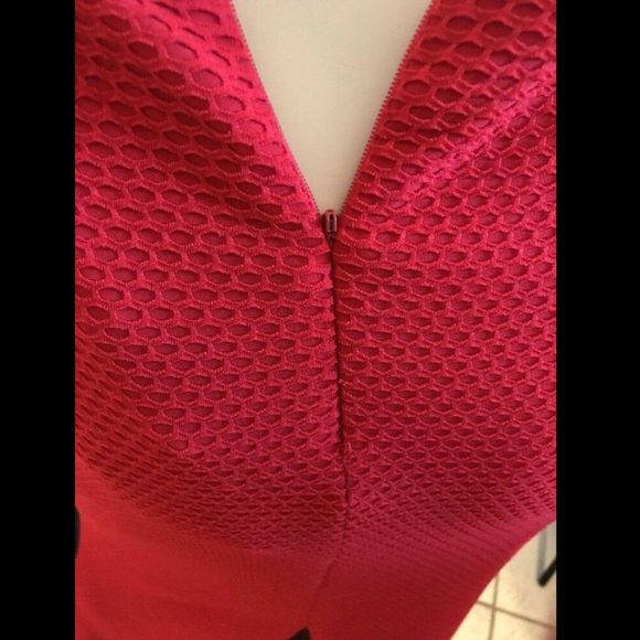 NEW! $374 ABS by Allen‎ Schwartz Halter Contrast Gown [SZ Medium ] - Picture 8 of 8